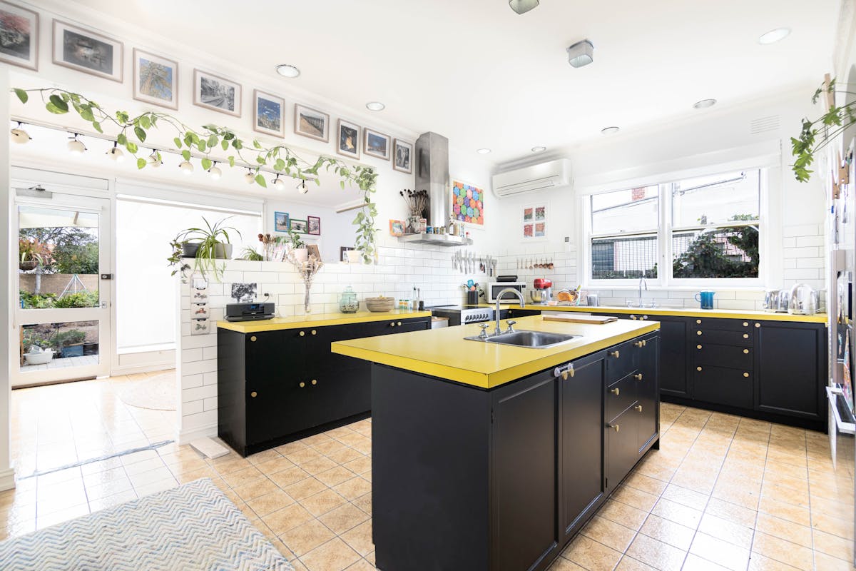 Local Property Buyers Agents The Savvy Bidders